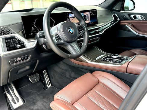 Certified 2023 BMW X7 xDrive40i w/ Executive Package AWD/4WD image 13