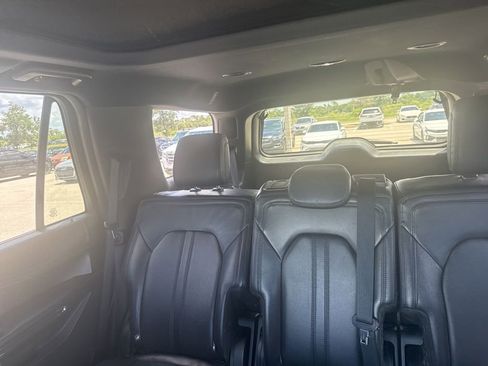 Used 2019 Ford Expedition Limited AWD/4WD image 15