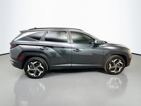 Used 2023 Chevrolet Bolt EUV Premier w/ Sun & Sound Package image 8