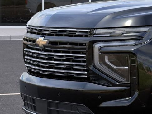 New 2026 Chevrolet Suburban High Country AWD/4WD image 13
