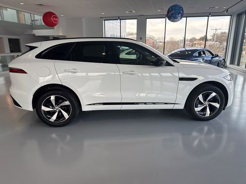 Used 2025 Jaguar F-PACE R-Dynamic S image 15