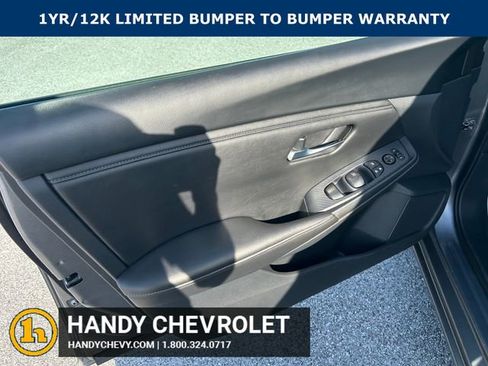 Used 2023 Nissan Sentra SV FWD image 17