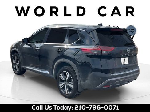 Used 2023 Nissan Rogue SL FWD image 5