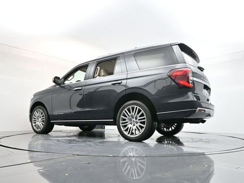 Used 2023 Ford Expedition Platinum AWD/4WD image 35