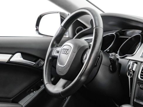 Used 2010 Audi A5 2.0T Premium Plus w/ Premium Plus Pkg image 11