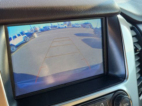 Used 2018 Chevrolet Suburban LT w/ Luxury Package image 30