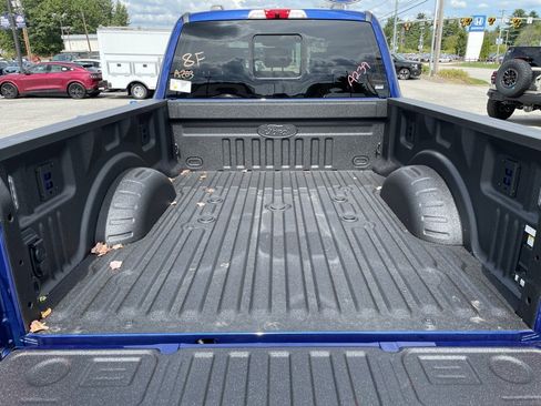 New 2026 Ford F350 Lariat w/ Black Appearance Package image 31