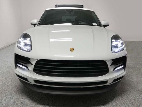 Used 2019 Porsche Macan AWD/4WD image 3