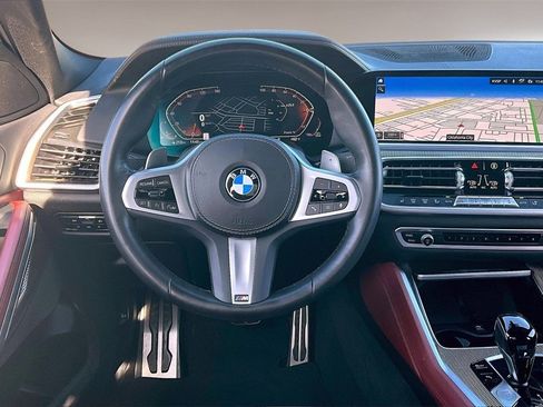 Used 2022 BMW X6 xDrive40i w/ M Sport Package image 5