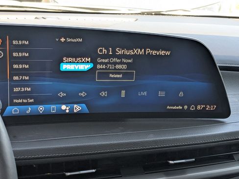 Used 2024 Cadillac XT4 Premium Luxury image 15