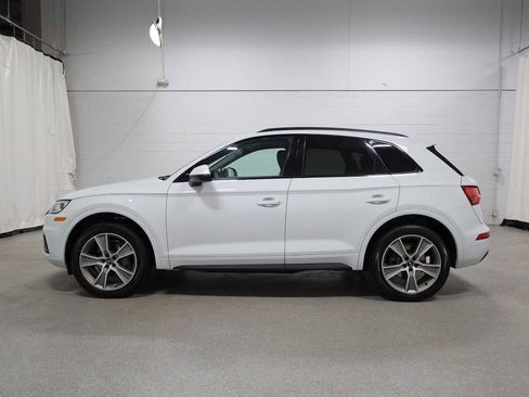 Used 2019 Audi Q5 2.0T Premium Plus w/ Premium Plus Package AWD/4WD image 2
