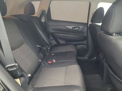 Used 2020 Nissan Rogue SV FWD image 19