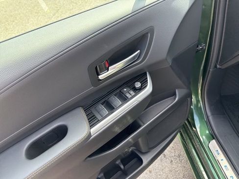 New 2026 Toyota Sienna XLE Woodland Edition AWD/4WD image 15