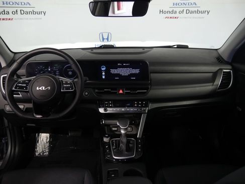 Used 2024 Kia Seltos SX AWD/4WD image 16