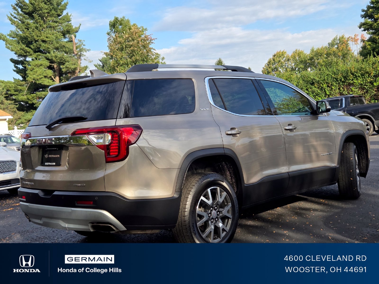Used 2022 GMC Acadia SLE w/ Driver Convenience Package AWD/4WD image 21
