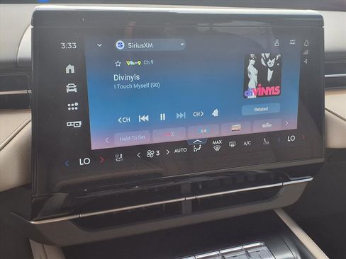 Used 2024 Lincoln Nautilus Reserve w/ Equipment Group 202A image 26