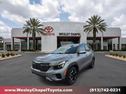 Used 2024 Kia Seltos EX