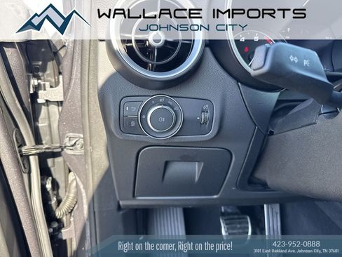 Used 2023 Alfa Romeo Stelvio Ti AWD/4WD image 34