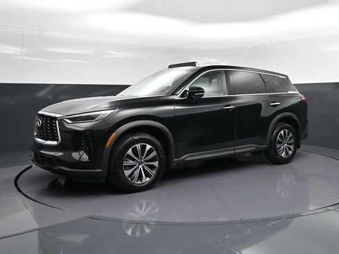 Used 2023 INFINITI QX60 Pure image 3