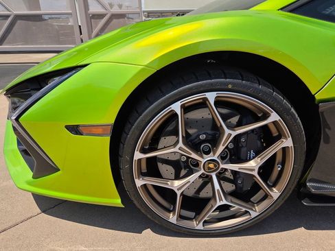 Used 2025 Lamborghini Revuelto AWD/4WD image 2