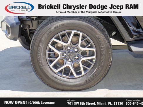 Used 2025 Jeep Wrangler Sahara w/ Safety Group image 35