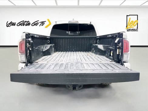 Used 2020 Toyota Tacoma 4x4 Double Cab image 23