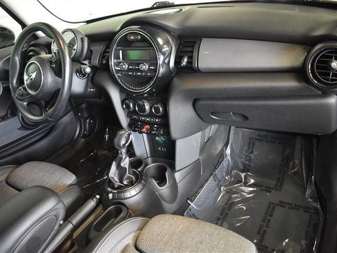 Used 2014 MINI Cooper 2-Door Hardtop image 32