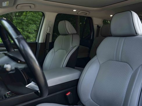 Used 2024 Honda Pilot Elite image 17