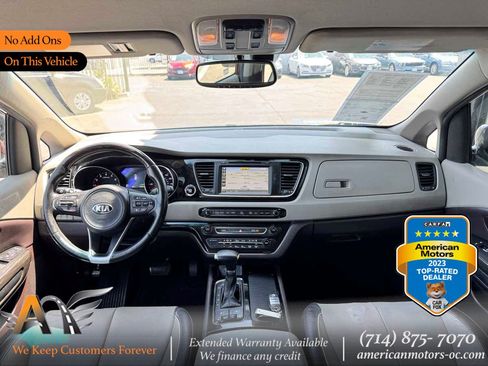 Used 2017 Kia Sedona SX Limited FWD image 61