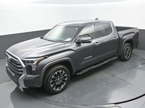 Used 2023 Toyota Tundra Limited image 33