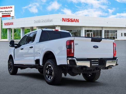 Used 2025 Ford F250 XLT w/ Tremor Off-Road Package image 3