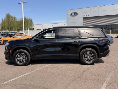 Used 2026 Chevrolet Traverse LT w/ Driver Confidence Package FWD image 41