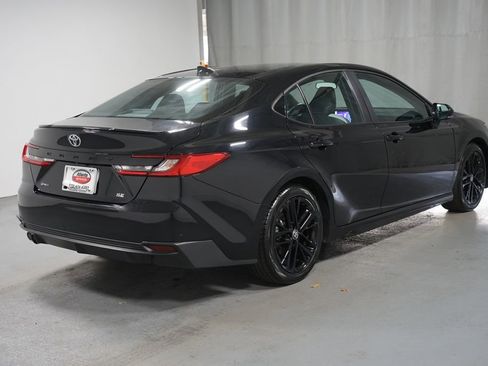 Certified 2025 Toyota Camry SE image 8