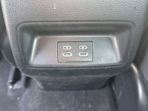 Used 2024 Toyota Corolla LE image 27