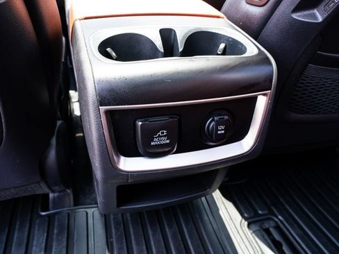 Used 2025 Kia Carnival SX Prestige FWD image 48