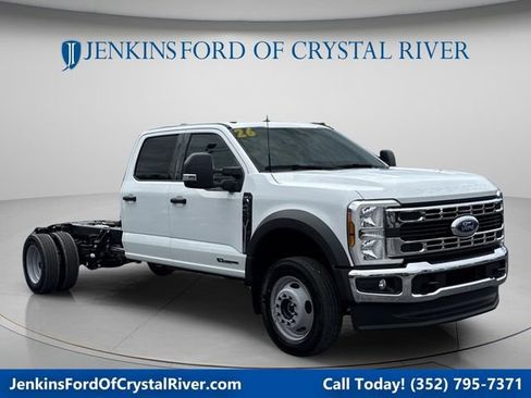 New 2026 Ford F450 XLT w/ XLT Value Package AWD/4WD image 1