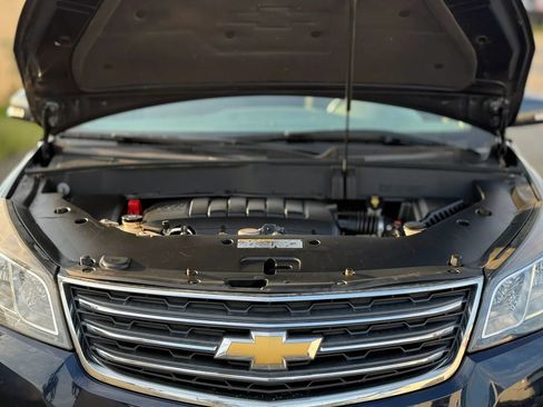 Used 2016 Chevrolet Traverse LT w/ Style and Technology Package AWD/4WD image 29