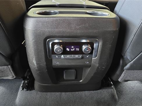 Used 2025 GMC Yukon XL Denali AWD/4WD image 20
