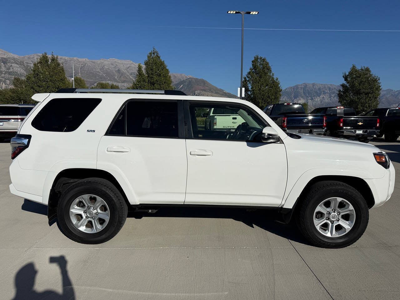 Used 2019 Toyota 4Runner SR5 Premium AWD/4WD image 2