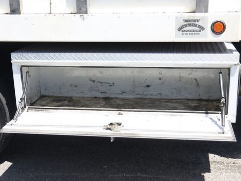 Used 2020 Ford F550 2WD Regular Cab Super Duty image 12