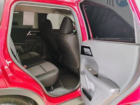 Used 2024 Mitsubishi Outlander ES FWD image 57