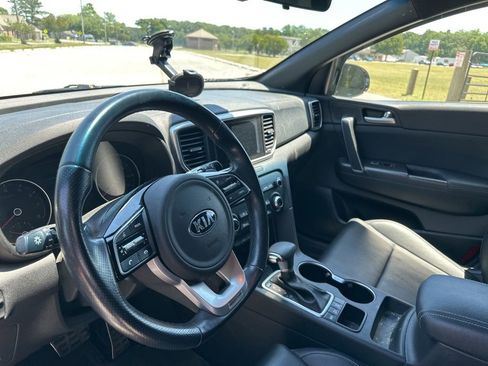 Used 2020 Kia Sportage S AWD/4WD image 9
