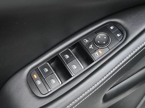Used 2023 INFINITI QX60 Luxe w/ Cargo Package FWD image 4