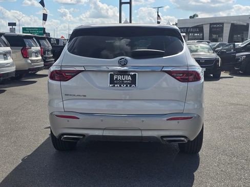 Used 2024 Buick Enclave Essence w/ Sound and Sites Package image 6