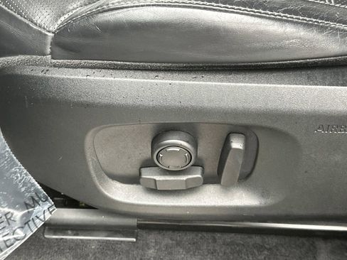 Used 2019 Land Rover Range Rover Evoque HSE Dynamic image 17