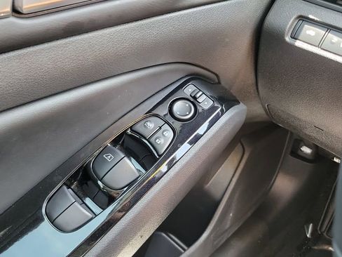 Used 2024 Nissan Altima 2.5 SR w/ SR Premium Package FWD image 21