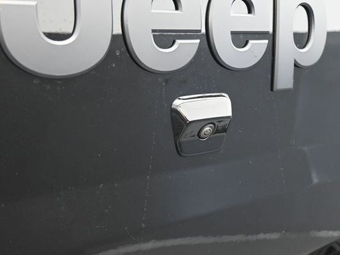 New 2026 Jeep Gladiator Sport image 30