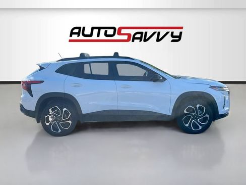 Used 2025 Chevrolet Trax RS w/ Driver Confidence Package FWD image 8