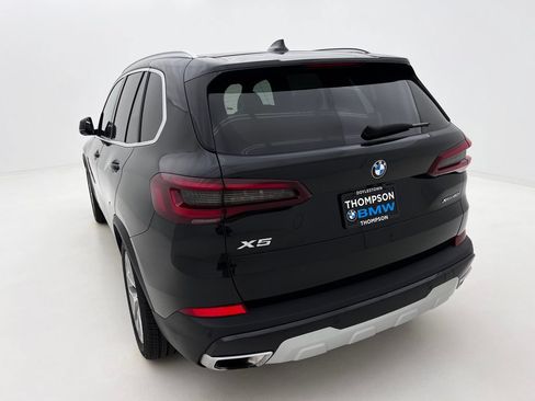 Used 2023 BMW X5 xDrive40i w/ Premium Package AWD/4WD image 8