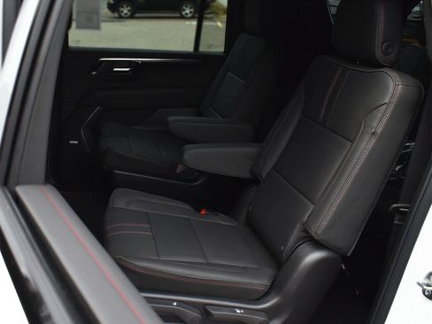 New 2026 Chevrolet Suburban RST w/ Comfort Package AWD/4WD image 12
